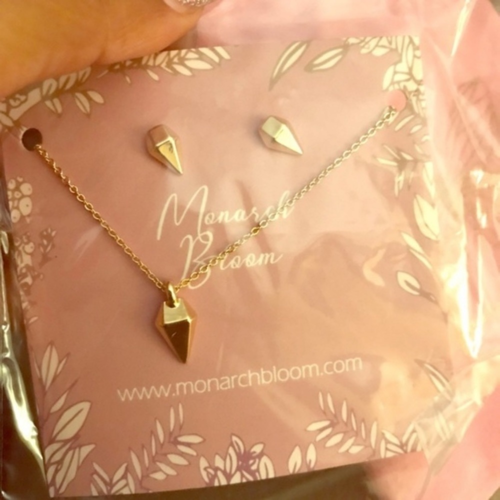 Monarch Bloom Necklace & Earring jewelry set NWT - Picture 2 of 6